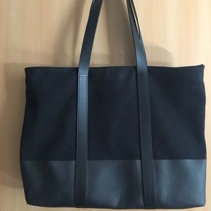 Everlane Canvas tote, black